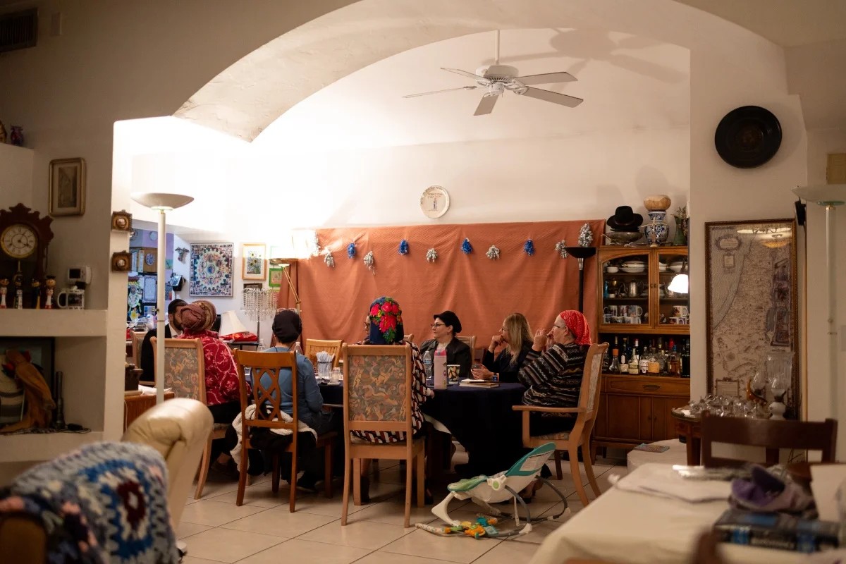 About-us-slide-image-2